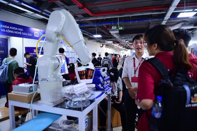 Cú hích từ các cuộc thi khoa học công nghệ