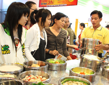 Ồ ạt mua sắm dịp Quốc Khánh