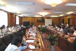 3 phương án điều hành giá xăng dầu