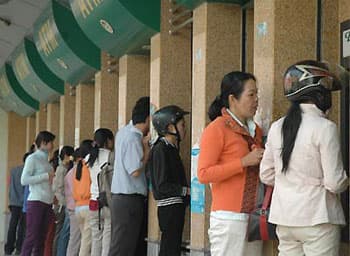 Tết này, ATM có quá tải?