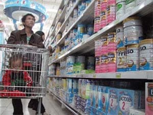 Nhiều doanh nghiệp "lách" luật để tăng giá sữa