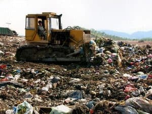 Nhật Bản sẽ giúp Hà Nội xử lý rác thải công nghiệp