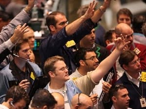 Giá dầu mỏ thế giới tăng gần 3% trong một ngày
