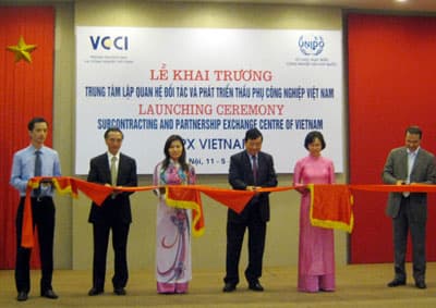 Khai trương Trung tâm lập quan hệ đối tác và phát triển thầu phụ công nghiệp Việt Nam