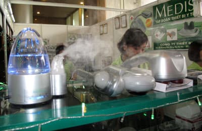 400 gian hàng của 300 đơn vị tham gia triển lãm