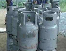 Phát hiện, thu giữ 300 bình gas sang chiết trái phép