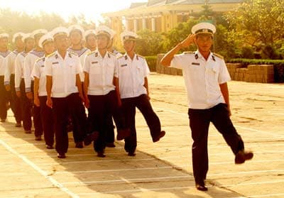 Luyện quân trên đảo Bạch Long Vĩ