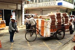 Từ 15-9, chấm dứt dùng xe đẩy thô sơ tự chế