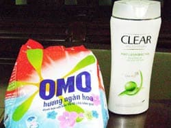 Vấn nạn hàng giả