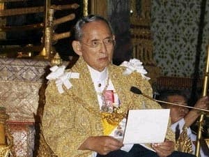 Nhà vua Thái Lan kêu gọi đoàn kết dân tộc