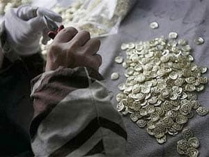 Sẽ kiểm tra hàng trang sức Trung Quốc ở Hà Nội