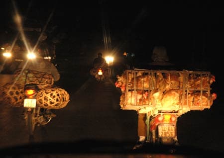 Không để nơi "lỏng", nơi "chặt"