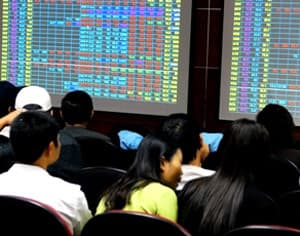 Giảm mạnh trước thông tin về CPI