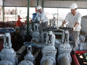 Quy định mới về đăng ký nhập khẩu xăng dầu