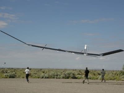 UAV Zephyr lập kỷ lục thời gian bay mới