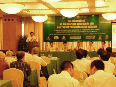 Phát triển năng lượng phải đi trước một bước