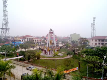 Đất nở hoa trên vùng quê cách mạng