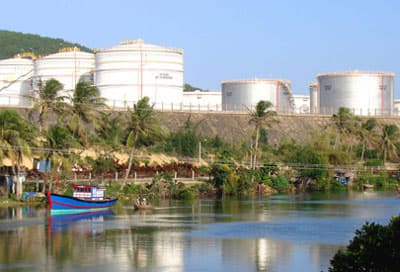 Miễn thuế nhập khẩu xăng, dầu