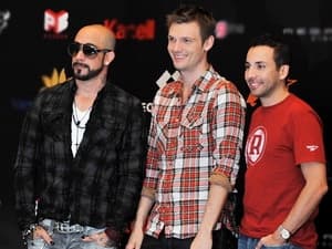 Backstreet Boys đến Việt Nam: Thơm, ngon, rẻ và... không bổ