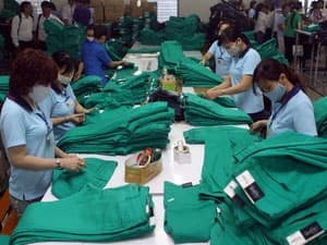 Mặt hàng xuất khẩu chủ lực tiếp tục "ghi điểm"