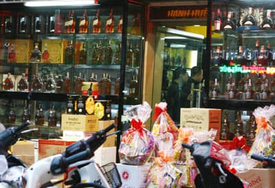 Rượu giả và những nỗi lo ngày Tết