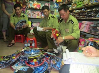 Kiên quyết ngăn chặn đồ chơi giả, nhái trong dịp Trung thu