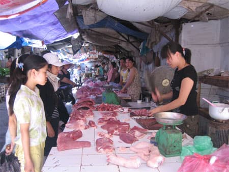 Kiềm chế lạm phát: Không thể lơ là