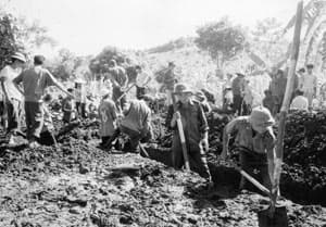 Sống với “thần chết”