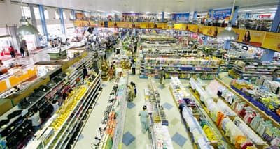 Thủ tướng yêu cầu bảo đảm cân đối cung cầu hàng hóa trong dịp Tết