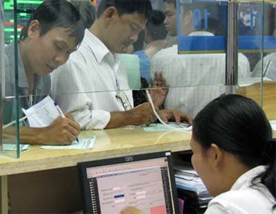 Giao dịch tăng vọt, VN-Index chinh phục mốc 510 điểm
