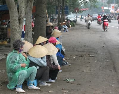 Thị trường lao động ASEAN vẫn còn mong manh