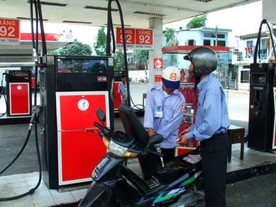 Giữ ổn định giá bán xăng, dầu như hiện hành