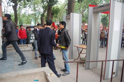 Bảo đảm quyền lợi cho người lao động