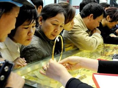 Sẵn sàng cho phép nhập khẩu vàng để bình ổn thị trường