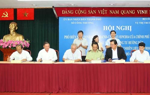 Triển khai lộ trình sử dụng xăng sinh học E5
