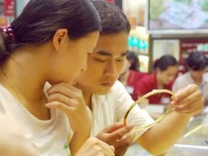 Vàng bị giảm sâu, xuống 47,30 triệu đồng mỗi lượng