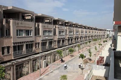 "Tồn kho" bất động sản: Cái lõi của "cục máu đông"?