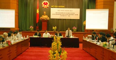 Đất đai: Quản lý lỏng lẻo, sử dụng lãng phí