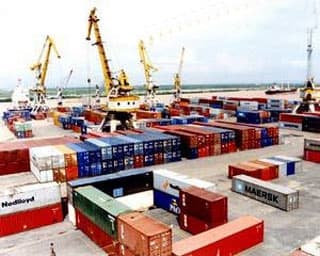 Kim ngạch xuất khẩu tăng 18,4% so với cùng kỳ năm 2011