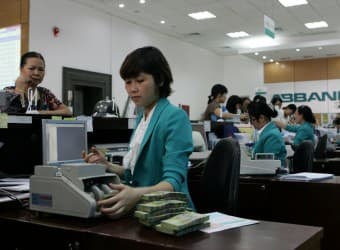 Tăng trưởng tín dụng vẫn ì ạch
