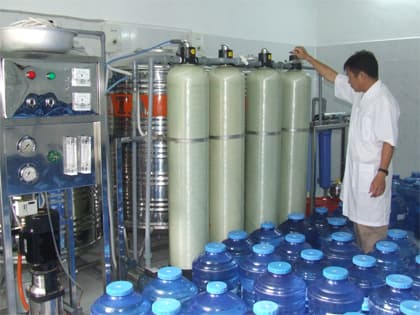 Nước tinh khiết “lên tàu”...