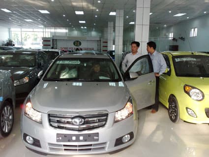 Bảo hiểm xe cơ giới: Lao đao vì suy giảm kinh tế