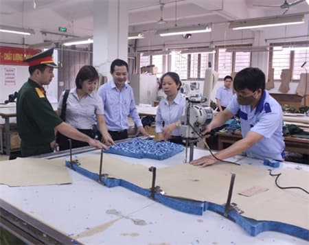 Đầu tư công nghệ để phát triển