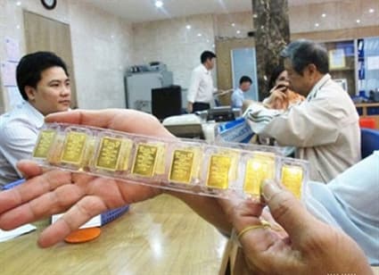 Vàng mất mốc 41 triệu đồng/lượng, người dân lại mua