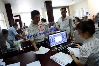 Phí trước bạ mới: Xe cũ sôi động, xe mới trầm lắng