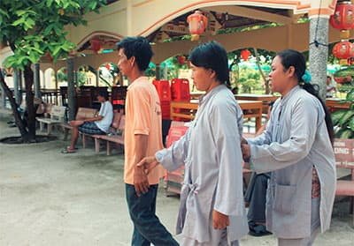 Sóc Trăng: Đắng lòng về một “vương quốc” mù
