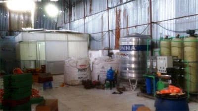 “Pha” nước ngọt thủ công bằng phụ gia không rõ nguồn gốc