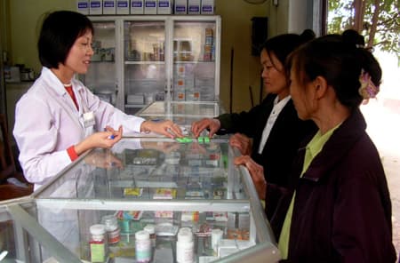 Thuốc nội: Mất thị trường ngay trên sân nhà