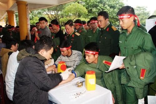 Sôi nổi hoạt động “Ngày Chủ nhật đỏ” tại Học viện Hậu cần