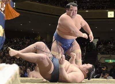 Kotoshogiku Kazuhiro vô địch Cúp Hoàng đế 2016: Lấy lại danh dự cho sumo Nhật Bản
